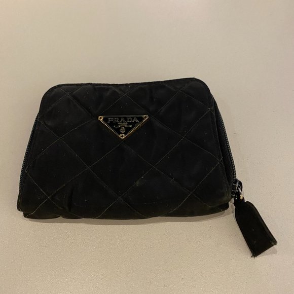 Vintage Quilted Nylon Prada Wallet - Picture 7 of 11